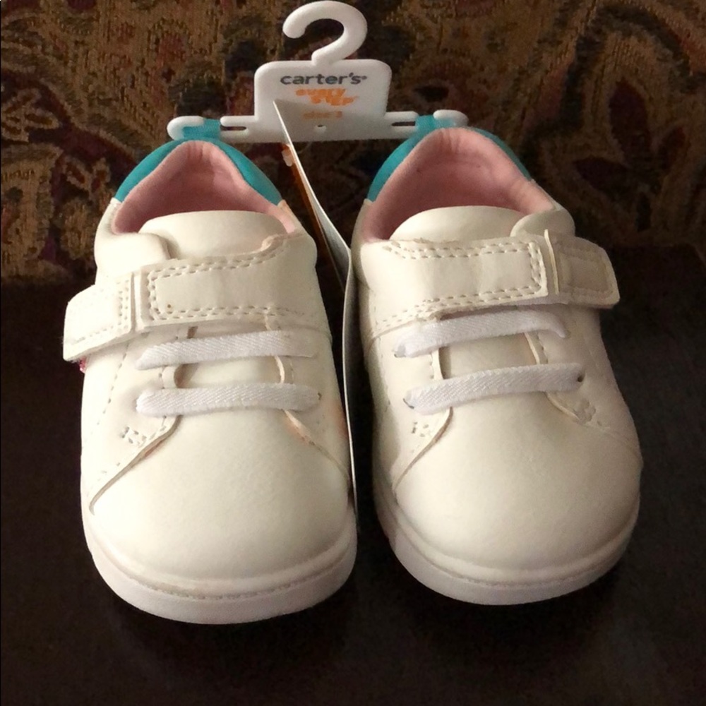 Carter’s tennis size 3